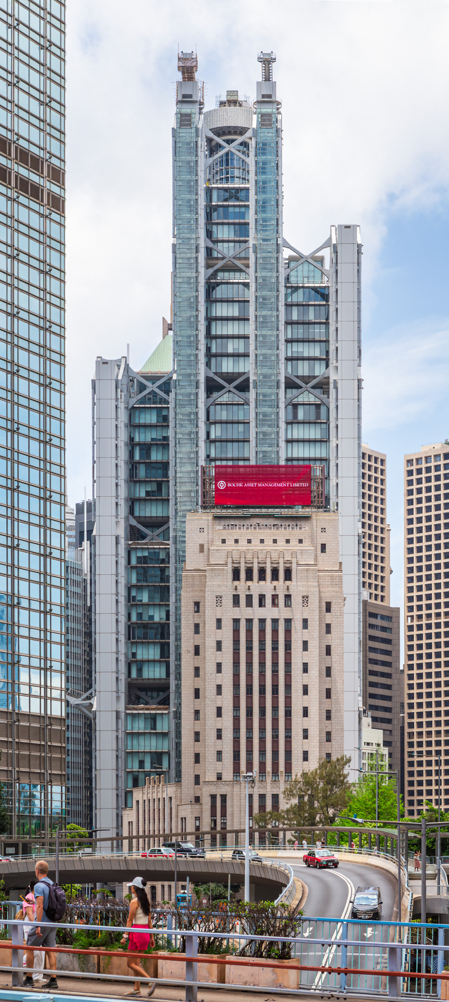 HSBC Headquarters, Hong Kong - The lesser known east side of the tower. © Mathias Beinling